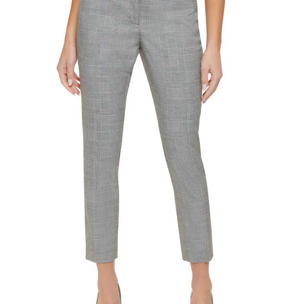 Black and white Women's Checkered Pants